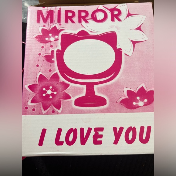 Hello Kitty mirrors - Picture 4 of 4